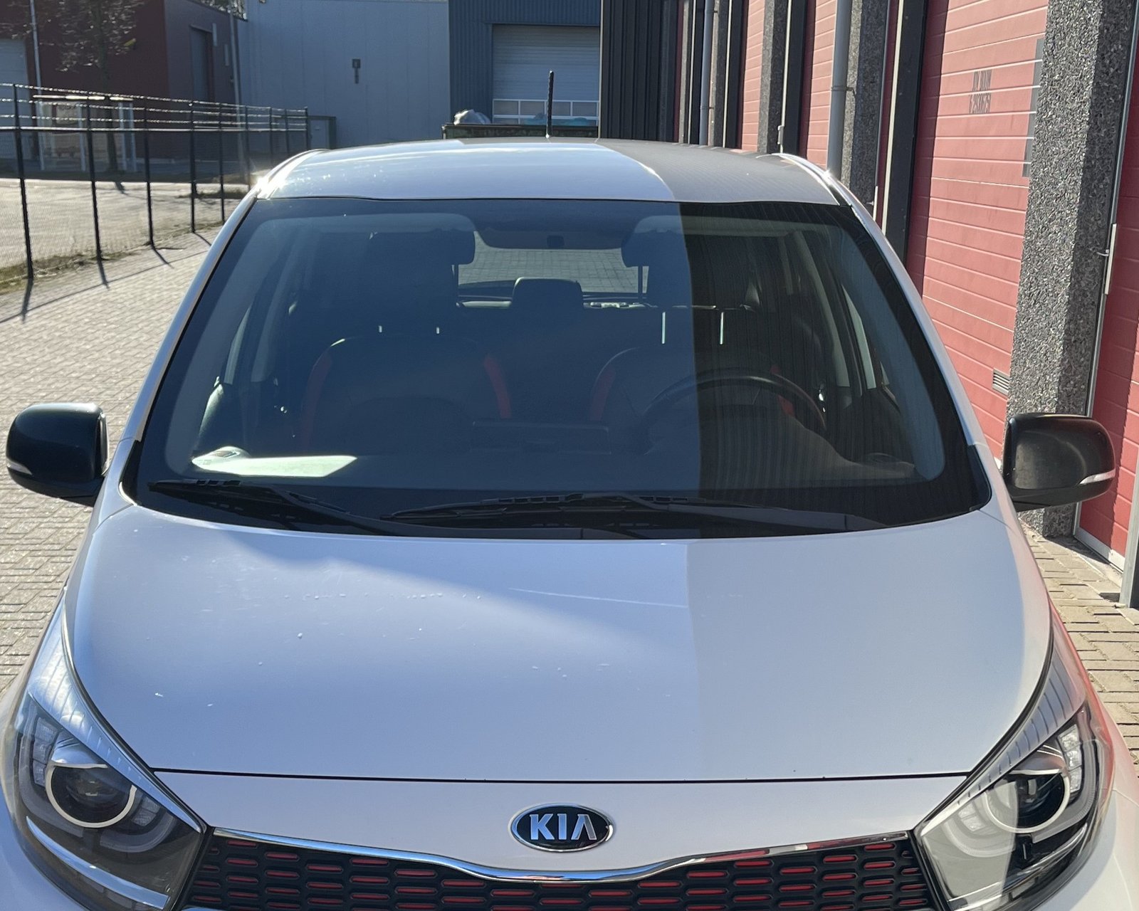 kia-zonder-tint