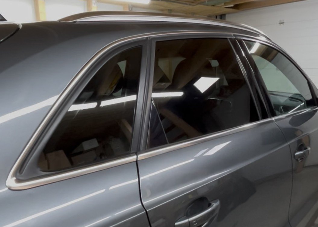 q3-na-blinderen-auto-verschil-20procent-raamfolie (4) ??????????